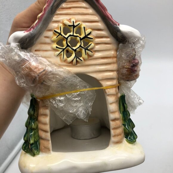 NIB Huntington Hand Painted Ceramic Candle Holder Gingerbread House Christmas - Picture 7 of 11